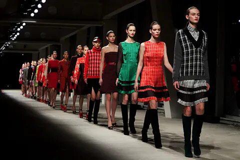 Дизайн одежды в Москве