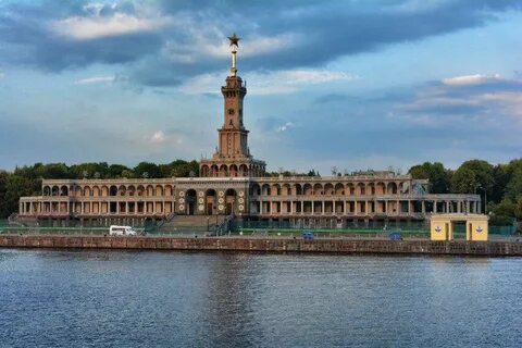 Речной вокзал в Москве