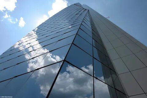 Тонирование стёкол зданий и конструкций в Москве